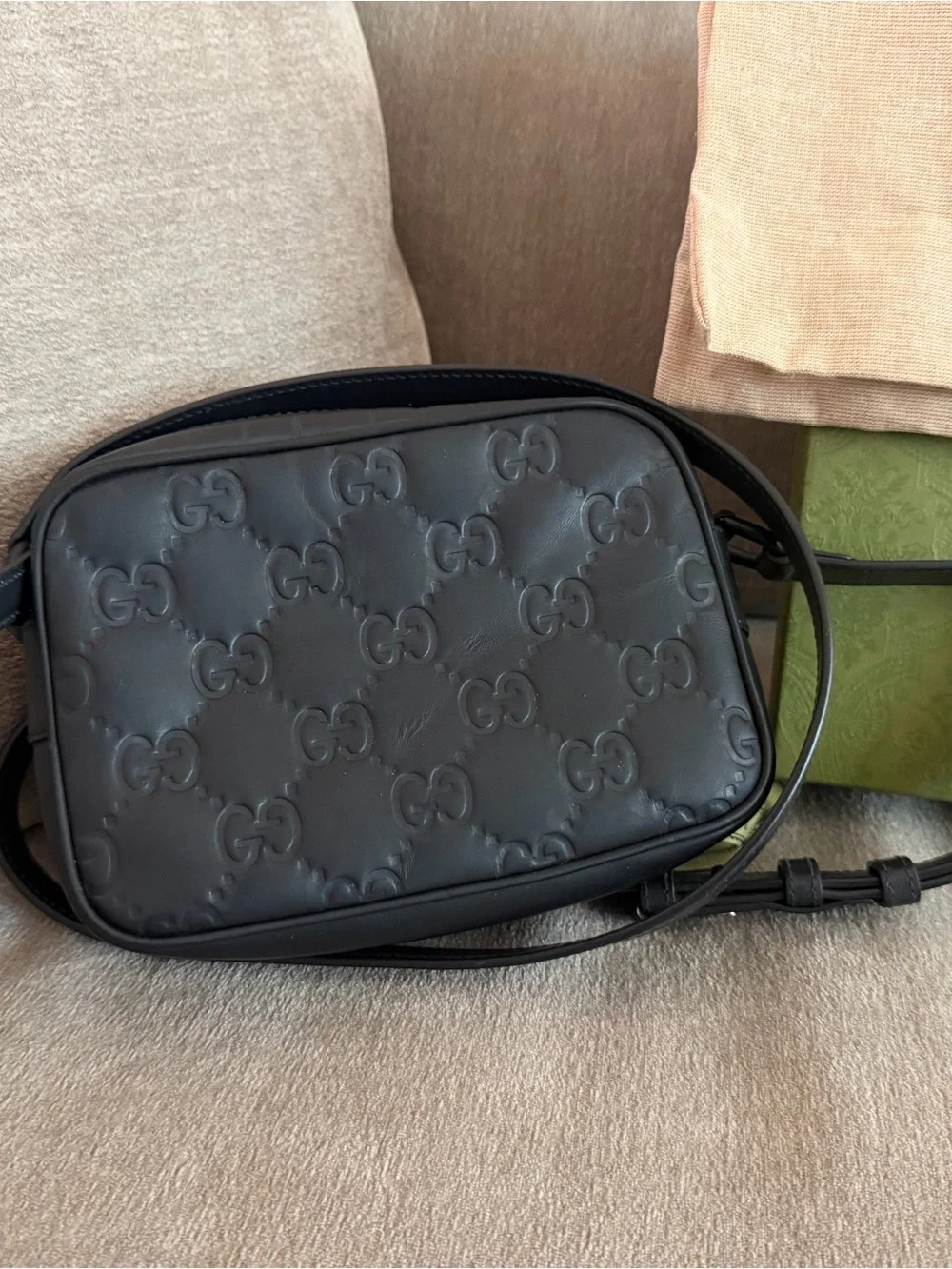Gucci black rubber